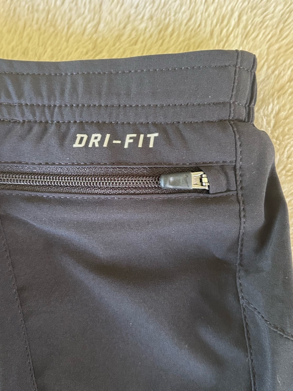 New with tags Nike running shorts lined Dri-Fit men large - Picture 5 of 9
